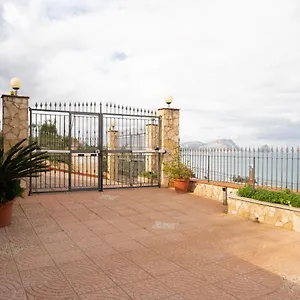 Carilu Villa