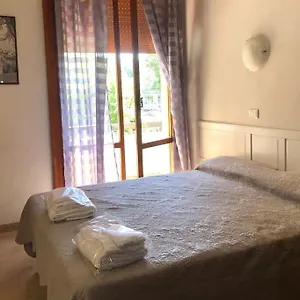 Sansovino Bed And Car Guest house Florence