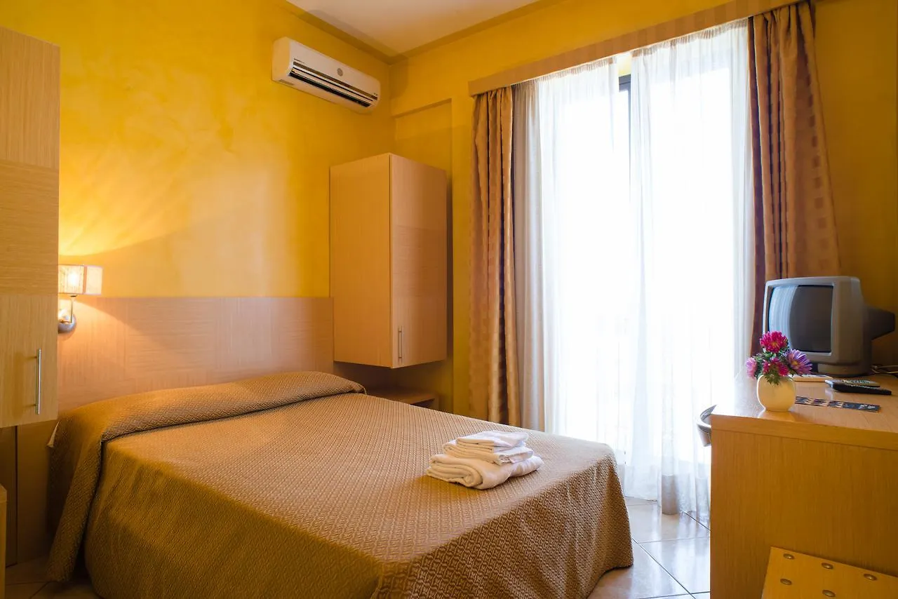 Hotel Villa Mare Altavilla Milicia 3*,